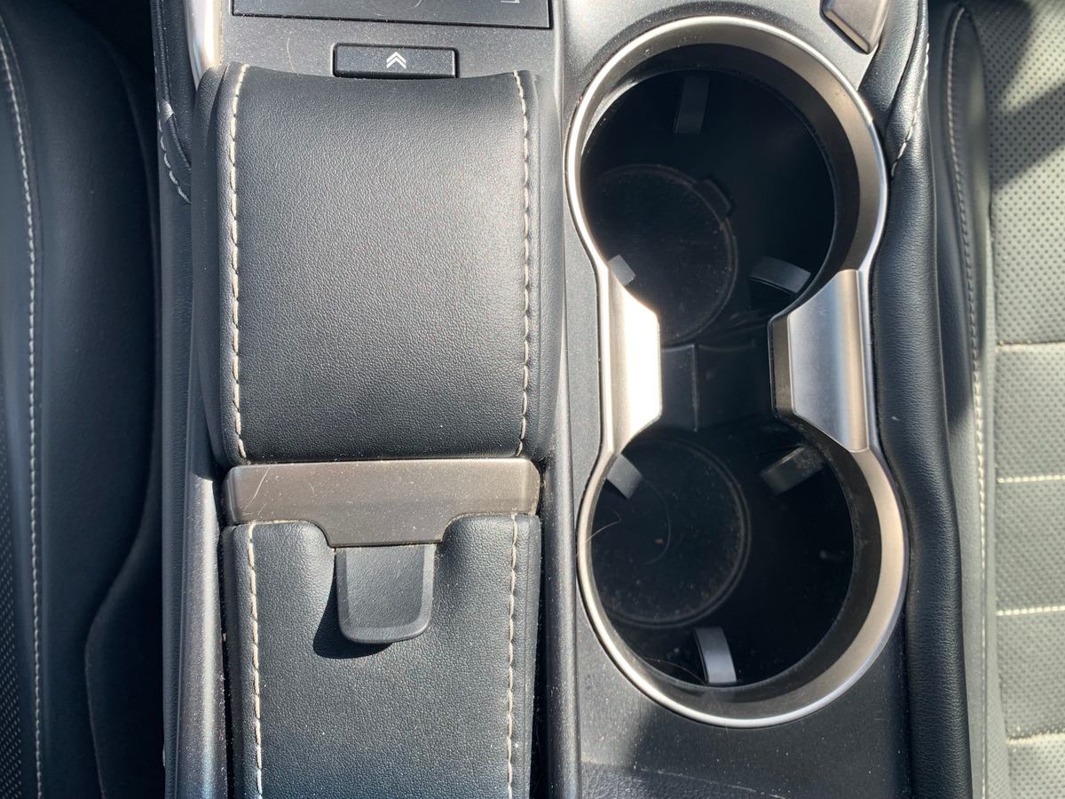 Lexus NX 300h 197 ch | F-SPORT 4WD | Caméra de recul | Siéges électriques | Toit panoramique | GPS