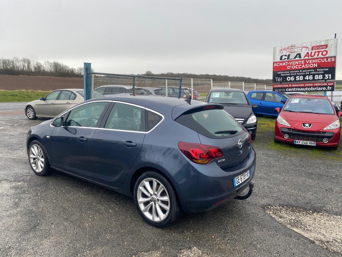 Opel Astra 1.7 cdti 110cv luxe