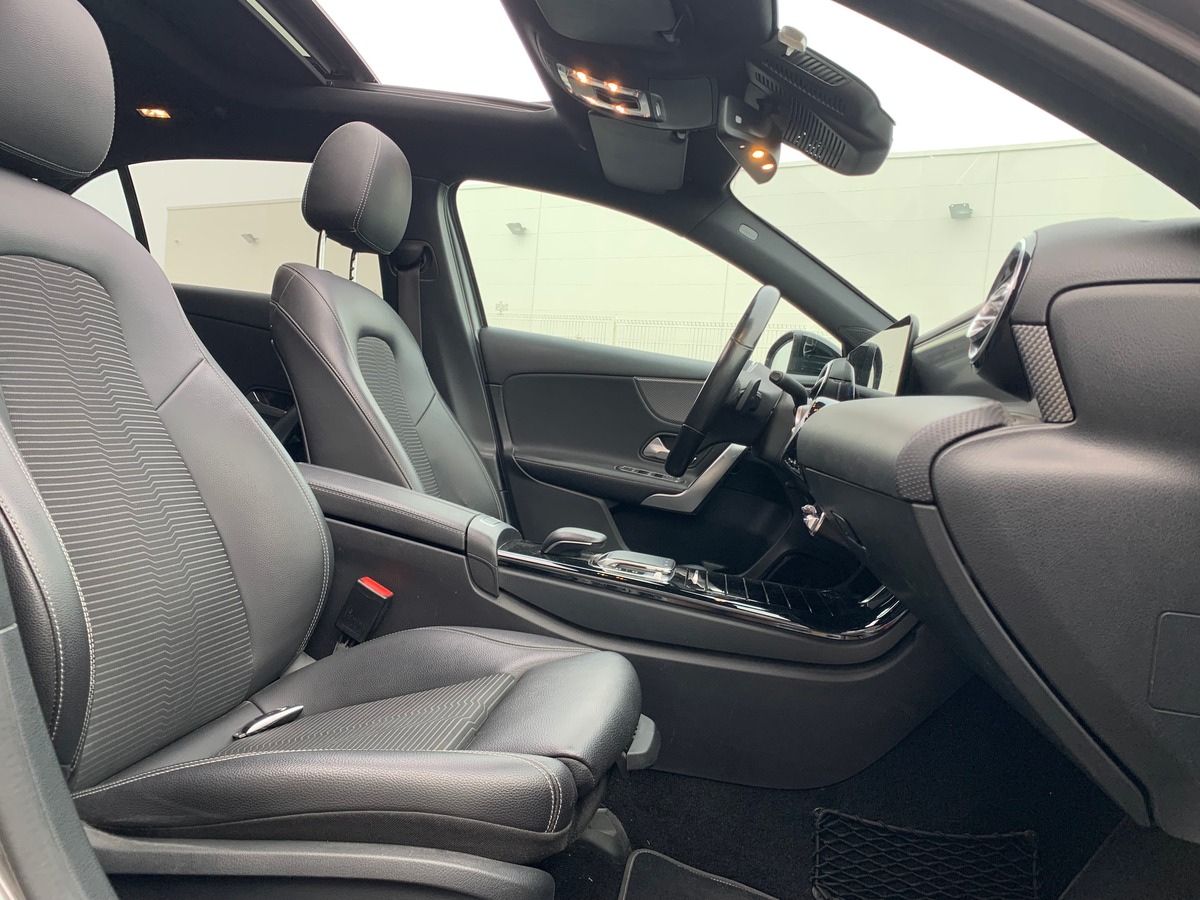 Mercedes-Benz Classe A 116 ch | Progressive line | Pack Sport Black | Pack Premium Plus | Toit pano