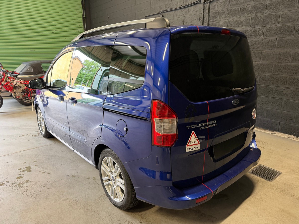 Ford T.COURIER Tourneo Courier 100ch