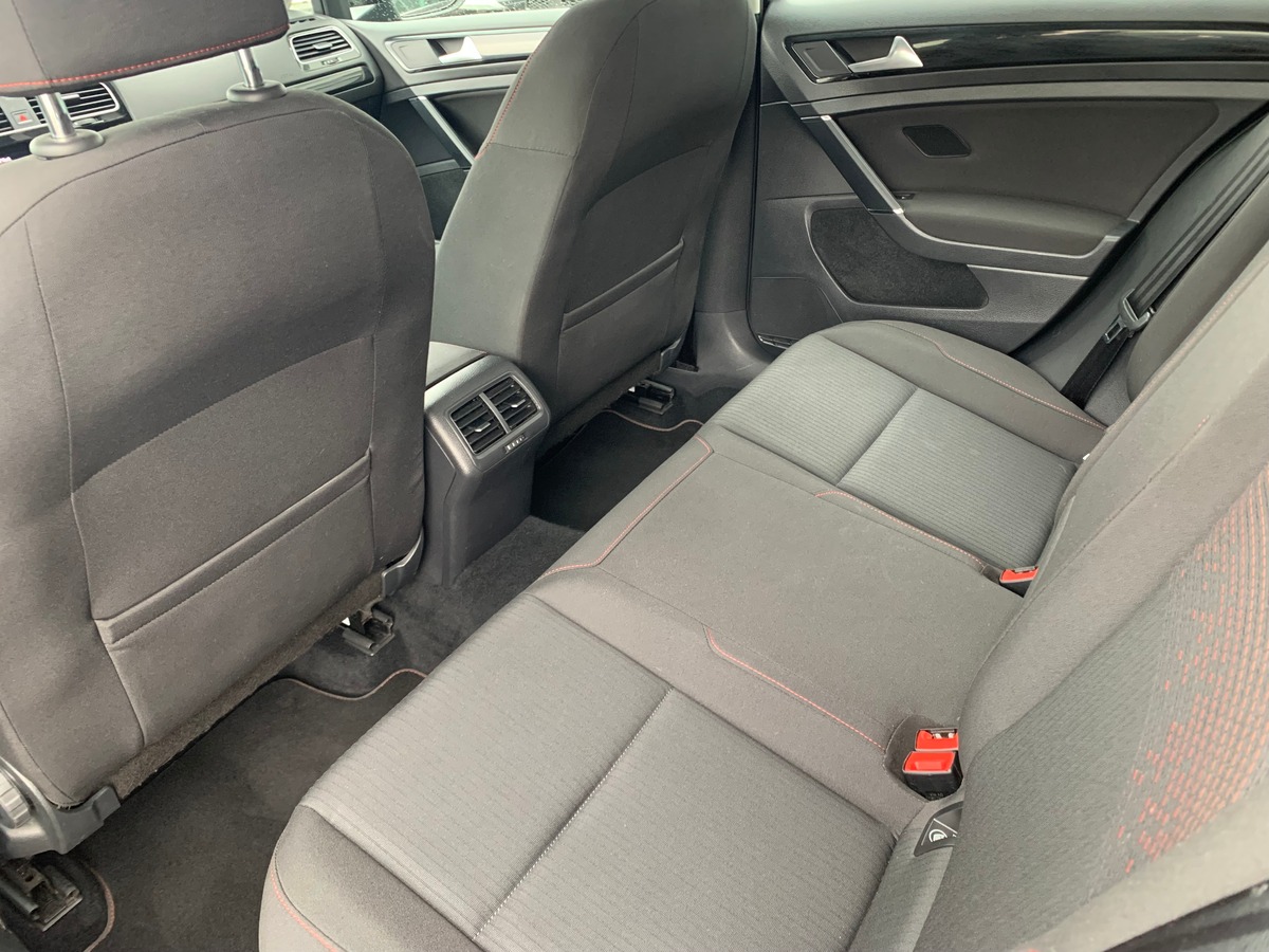 Volkswagen Golf 125 | Sound | Caméra recul | Régulateur | GPS | Apple car play | Attelage amovible
