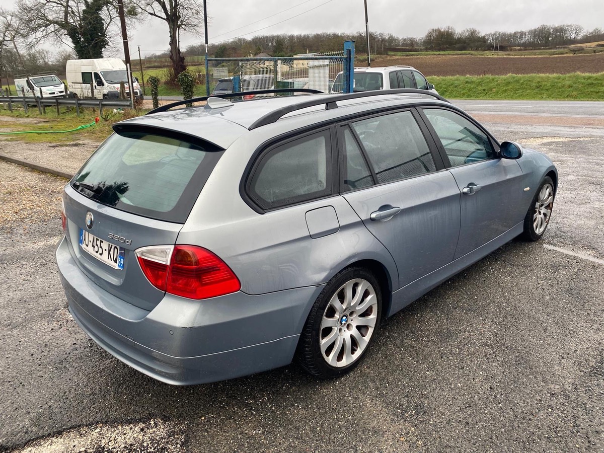 Bmw Série 3 320d 163cv touring à chaîne 5490eu