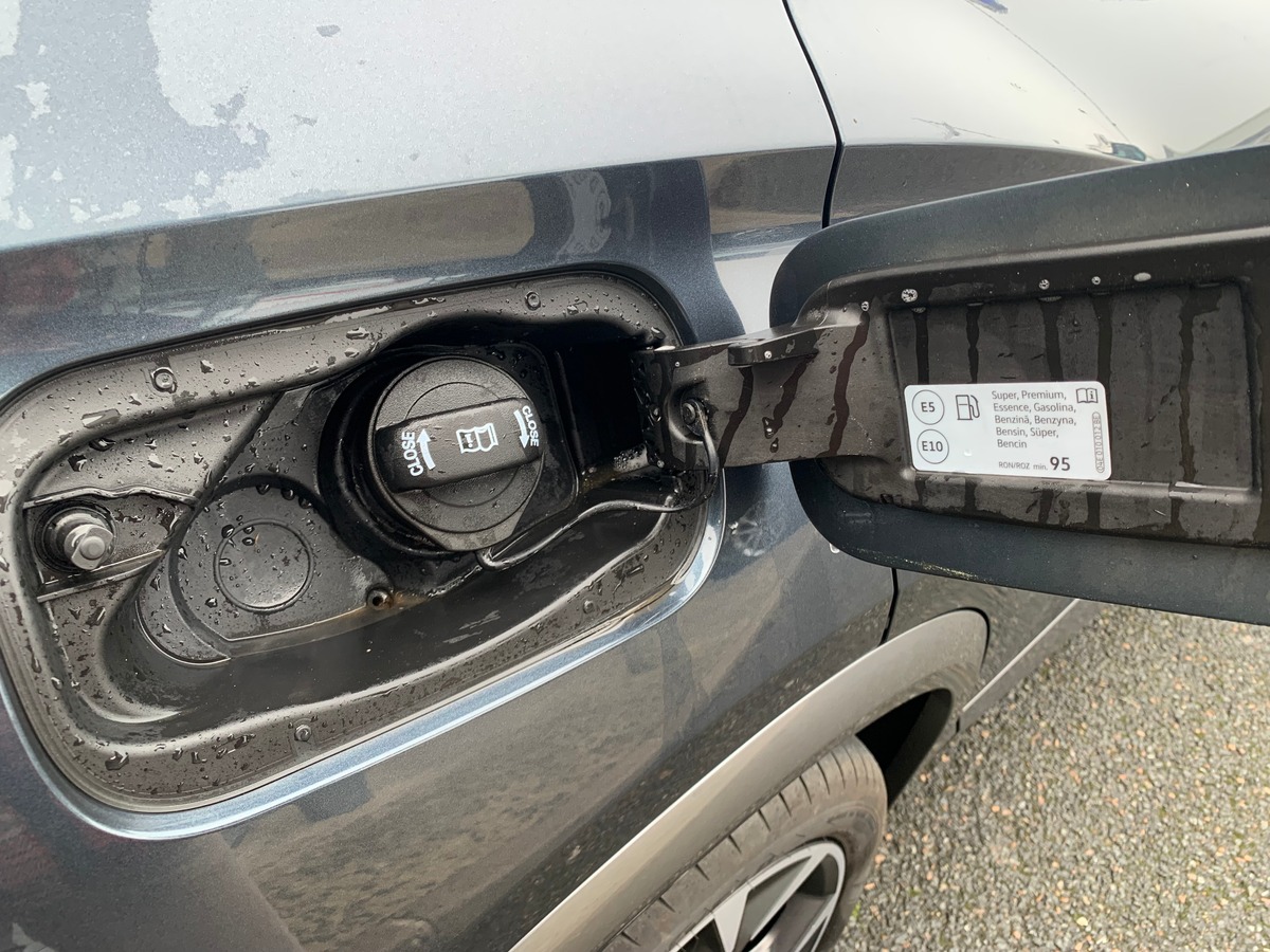 Cupra FORMENTOR E-HYBRID 204 | Business Edition | Cuir | Apple Car Play | Toit ouvrant panoramique