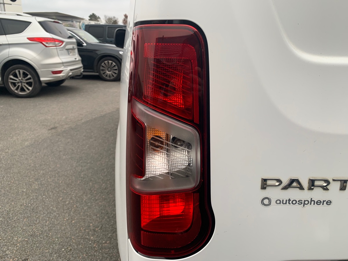 Peugeot Partner 102 ch | TVA Récupérable | GPS | Caméra de recul | Régulateur de vitesse