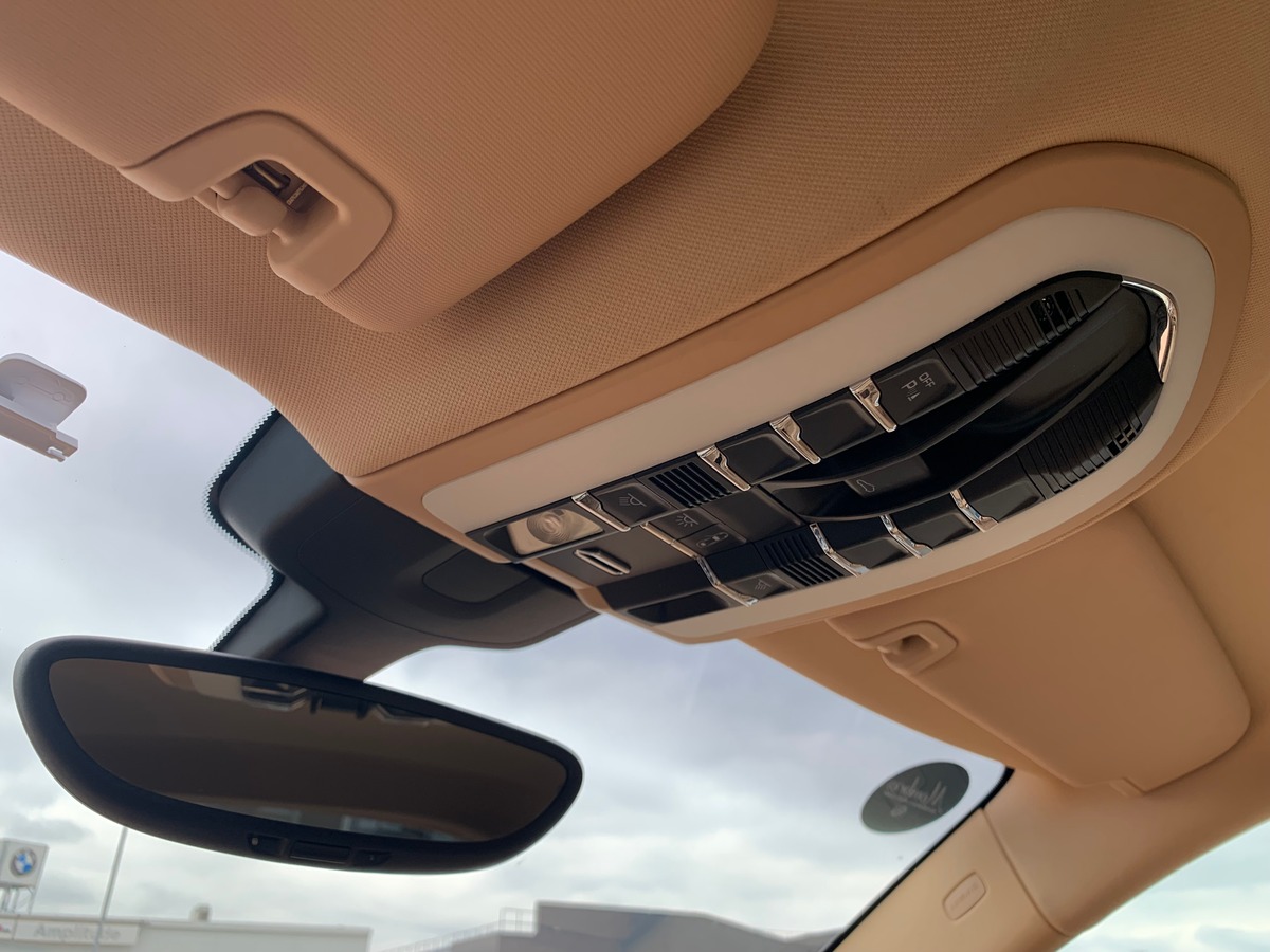 Porsche Panamera 380 ch | S Hybrid | Toit ouvrant | Mode Sport Plus | Siéges chauffants | Radars