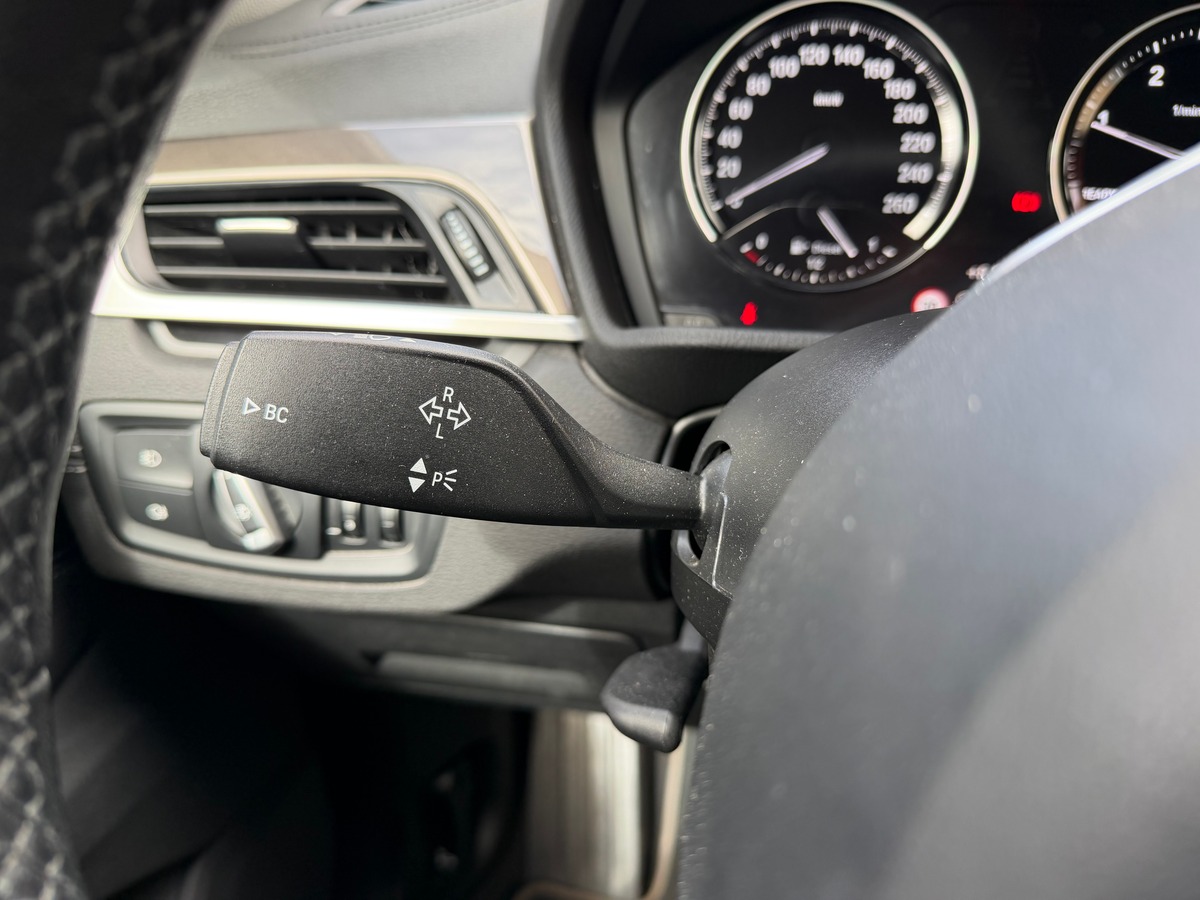 Bmw X1 18d 2.0D Sdrive X Line 150ch Caméra de Recul / Hayon Electrique