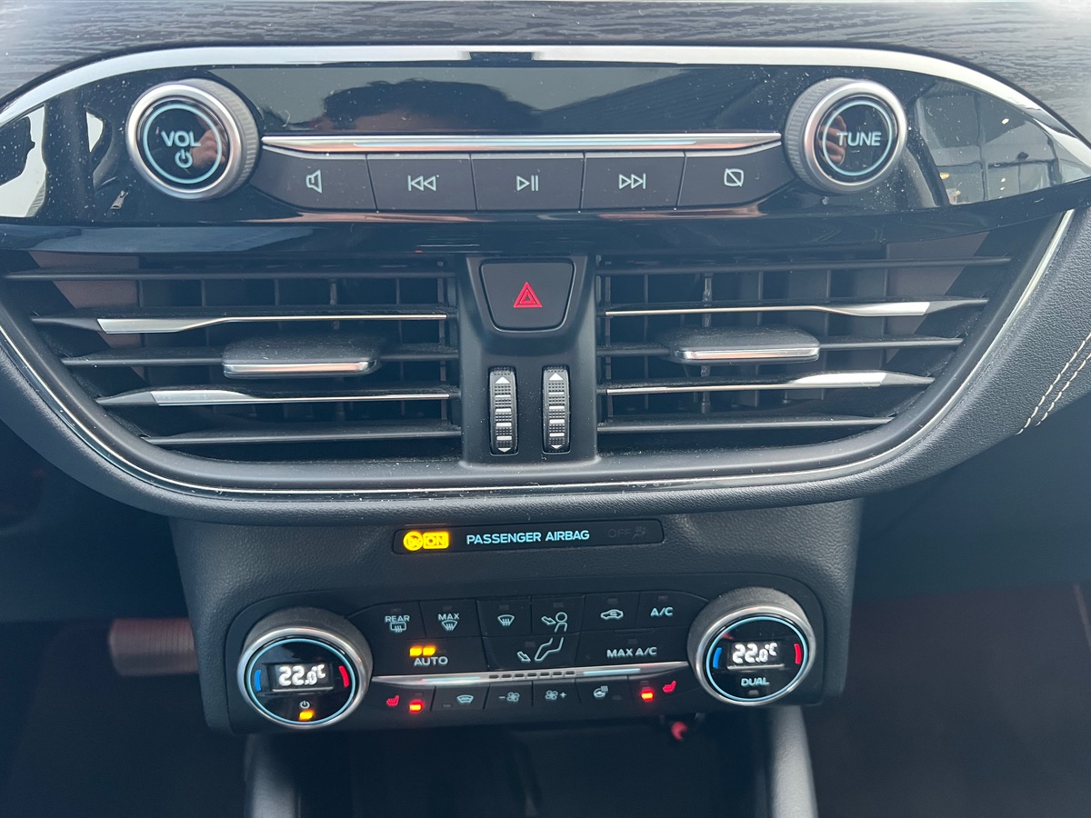 Ford KUGA PHEV 225 ch | VIGNALE | Toit Panoramique | Attelage | Roue secours | Pack Technologique