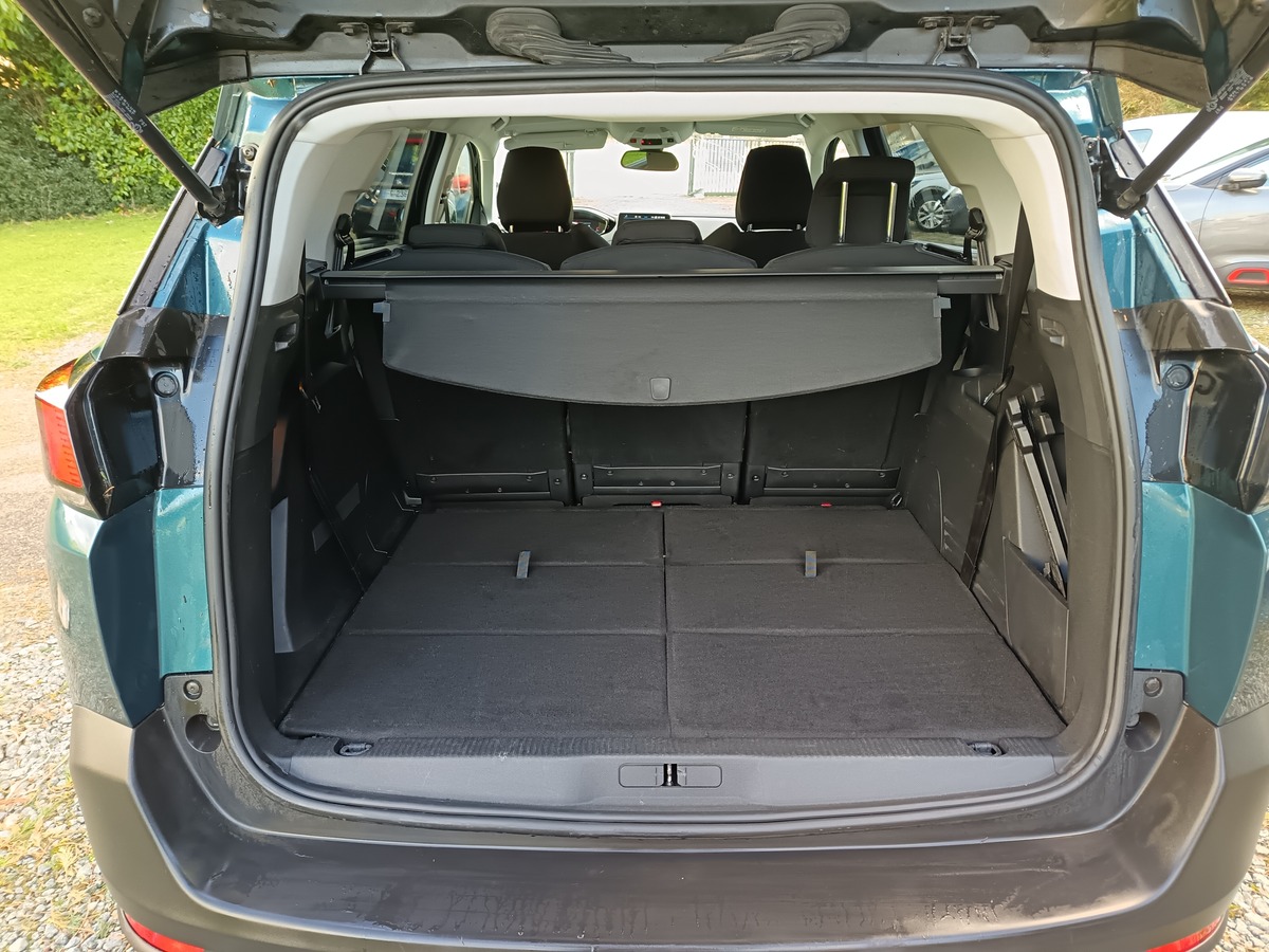 Peugeot 5008 1.2L 130 CH EAT8 ACTIVE BUSINESS Gtie 6 mois