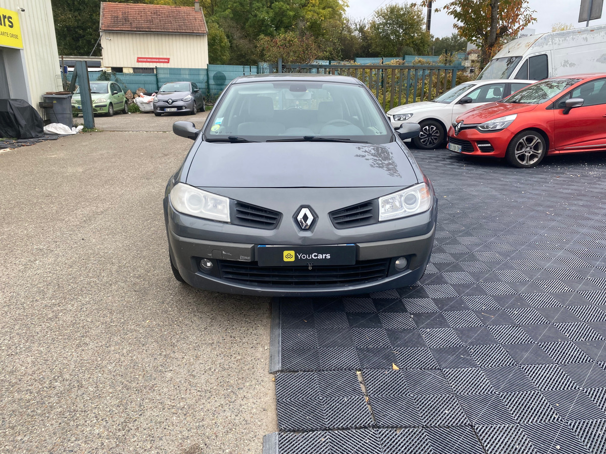 RENAULT Megane 1.6 i 16V 110 cv - CLIMATISATION - REGULATEUR DE VITESSE - RIEN A PREVOIR