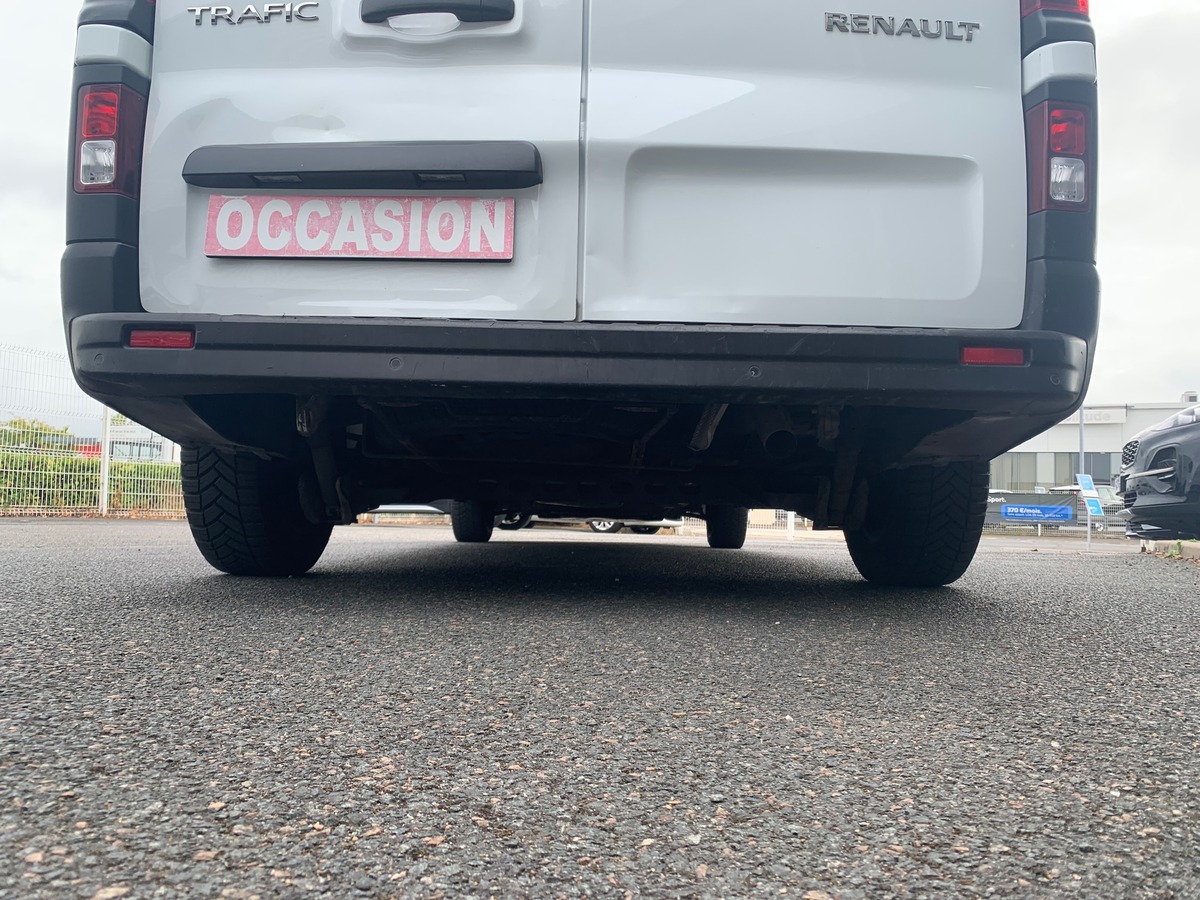 RENAULT Trafic 95 chevaux | 3 Places | Régulateur de vitesse | GPS | Climatisation | Bluetooth