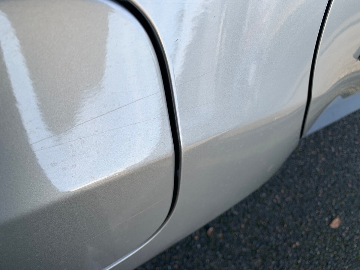 Dacia Duster 105 ch | Laureate | Bioethanol | Roue secours | Climatisation | Radio mono-CD MP3