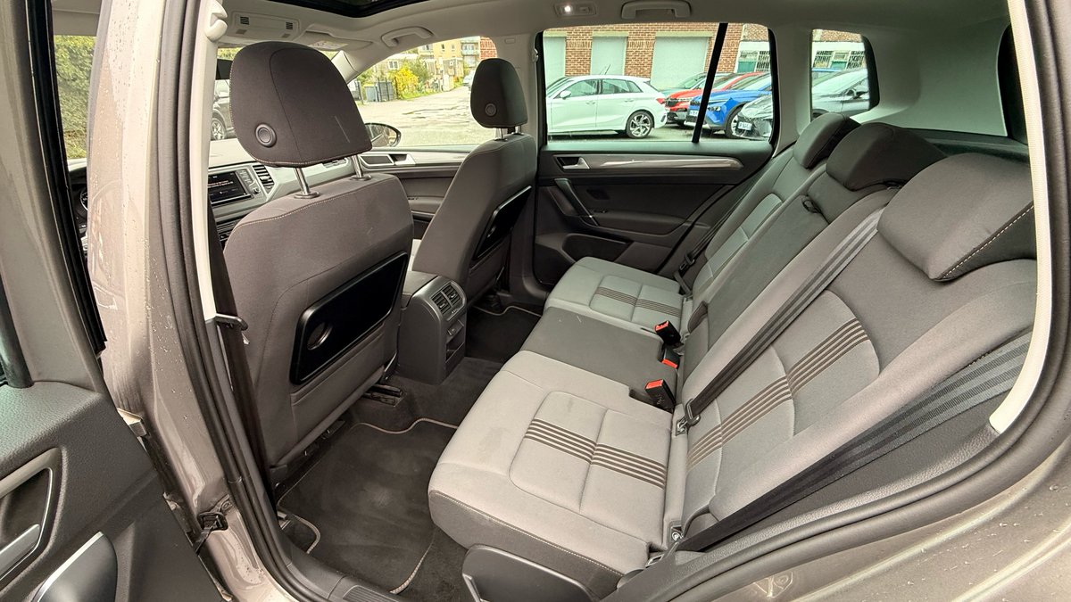 Volkswagen Golf Sportsvan 1.4 TSI 125ch BlueMotion Technology ALLSTAR DSG7 -Toit ouvrant-CarPlay