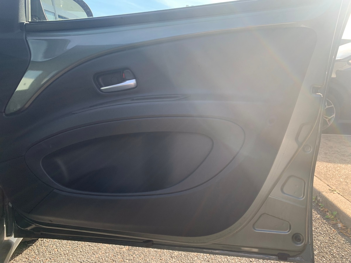 Toyota Aygo X 72 ch | Design | Caméra recul | Climatisation | Toyota Safety Sense | Apple car play