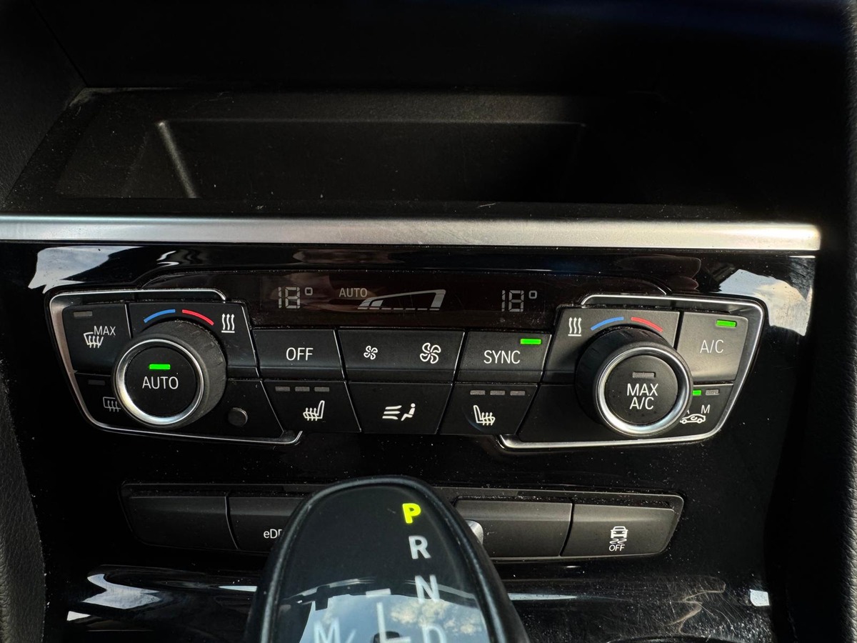 Bmw Série 2 Active tourer 225 xeA Lounge BVA