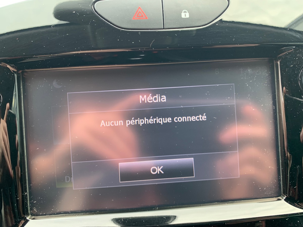 RENAULT Clio Estate 90 | Intens | Bluetooth | GPS | Phares antibrouillard LED |Jantes Alu | Attelage