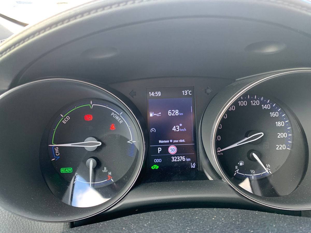 Toyota C-HR 184 ch | Attelage | GPS | Radio JBL | Caméra recul | Radar stationnement arriére, avant