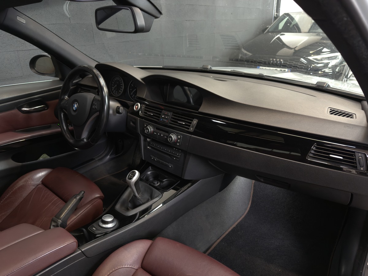 Bmw Série 3 325 i E90 PACK M INDIVIDUAL