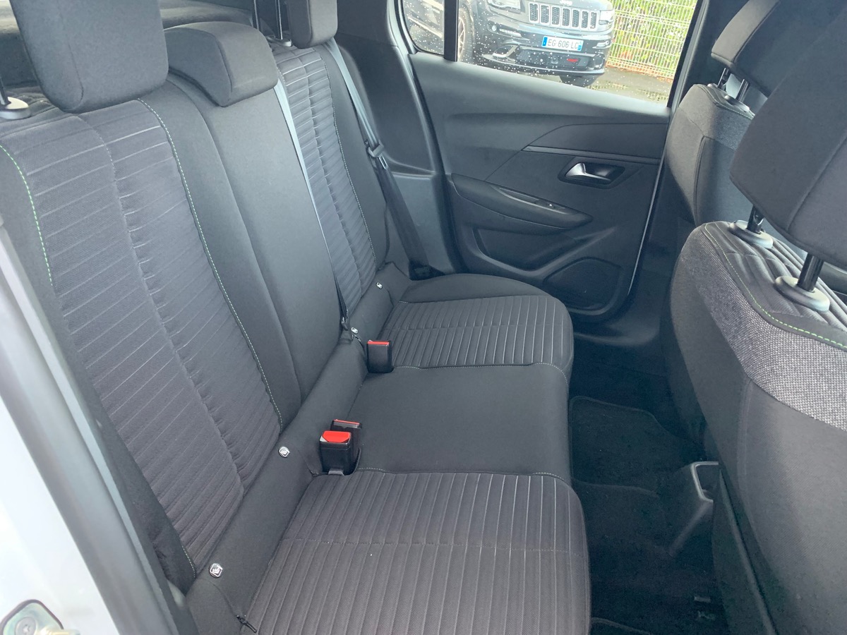 Peugeot 208 100 ch | Active | Aide stationnement arrière | Sièges avant chauffants | Écran tactile