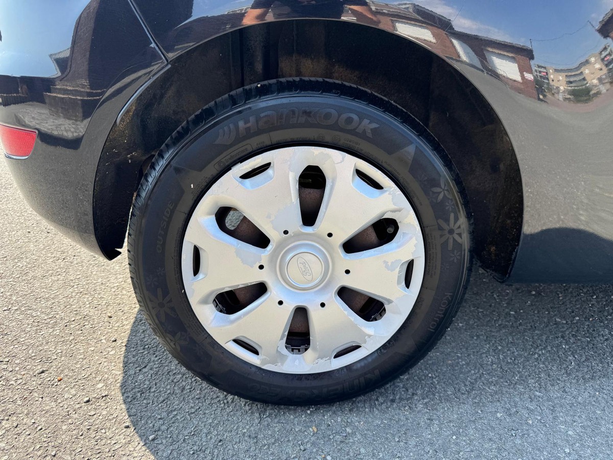 Ford Fiesta 1.4 TDCI 70- Première main- Distribution neuve
