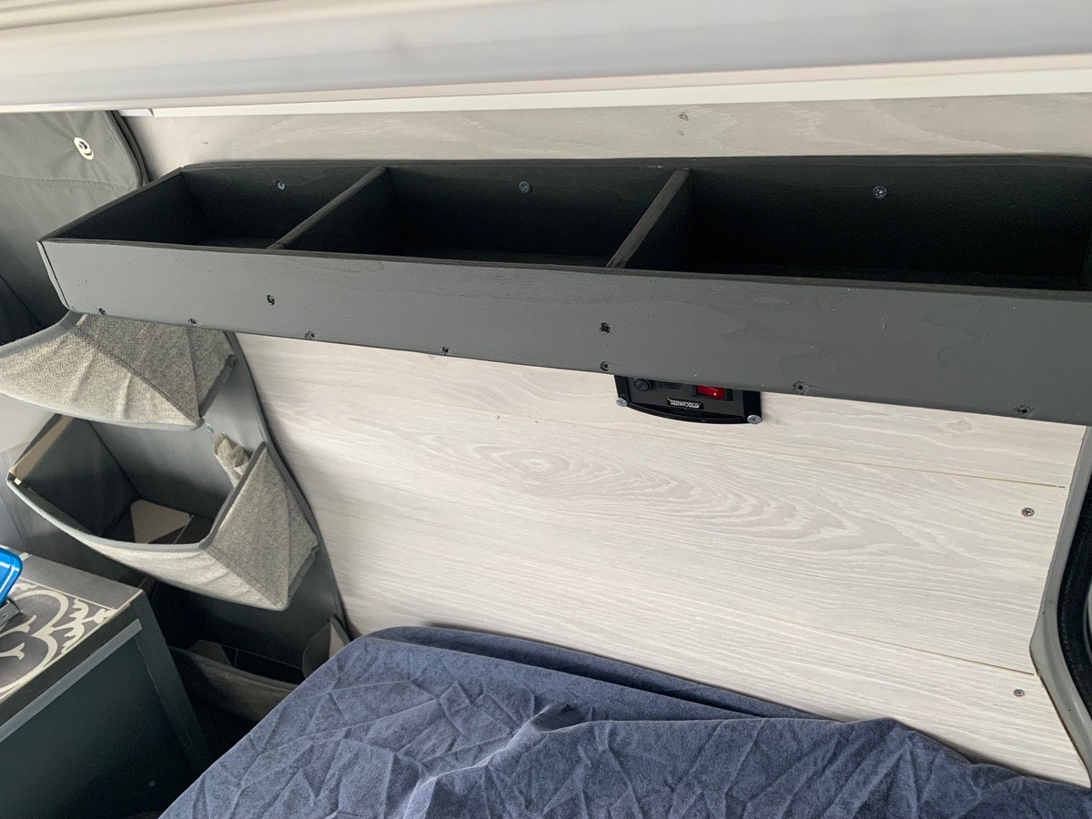 Ford TRANSIT CUSTOM Aménagé Petit-Picot