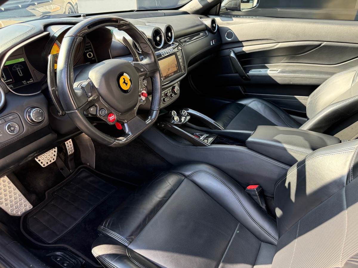 Ferrari Ff V12 / CARNET / 67009 KMS