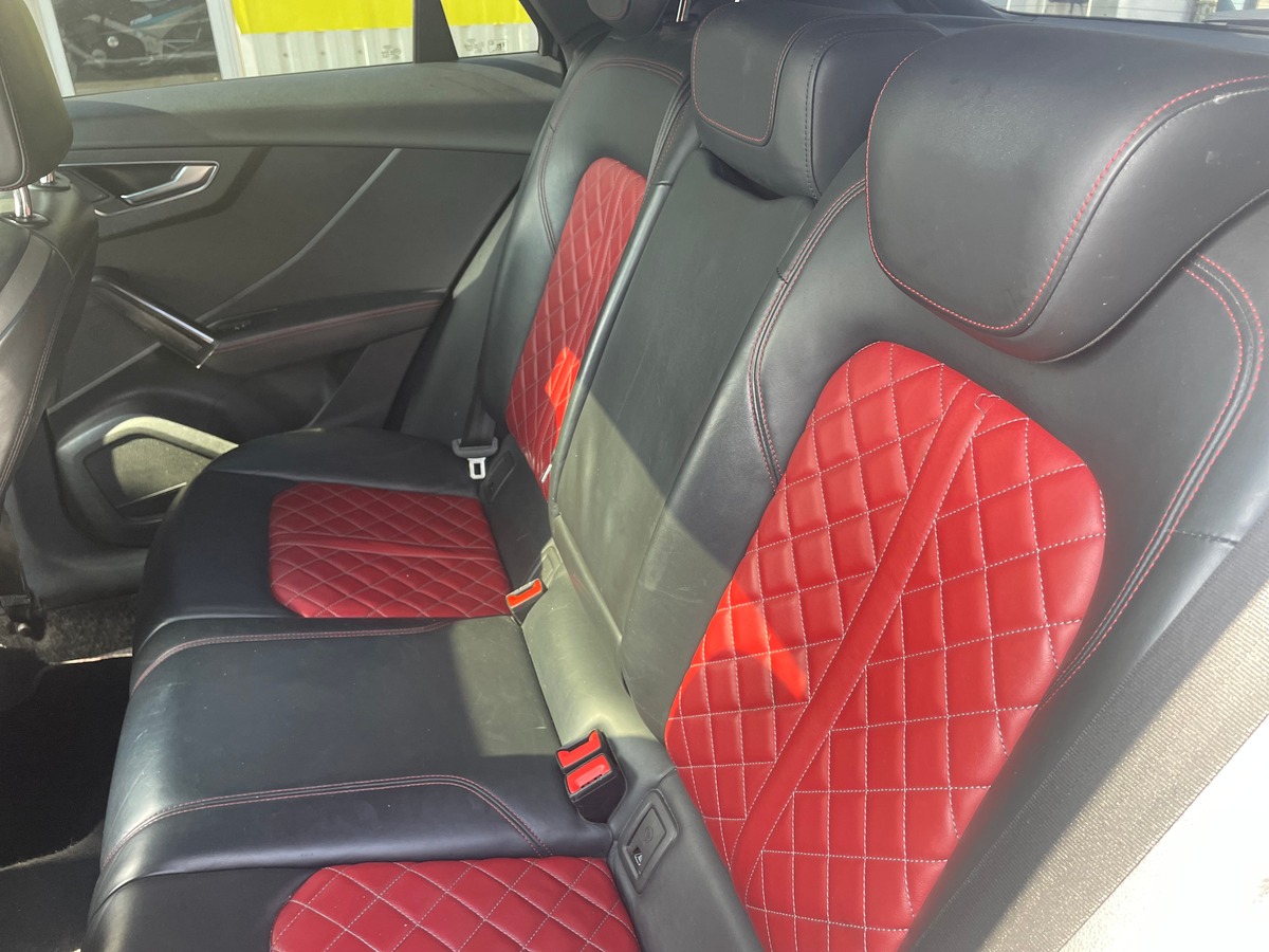 Audi SQ2 2.0 TFSi 300 cv BLACK EDITION QUATTRO S-TRONIC Toit Ouvrant full options