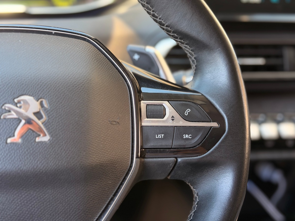 Peugeot 3008 Allure Phase 2 1.6 THP 225 Hybrid e-EAT8 180 cv - Virtual cockpit
