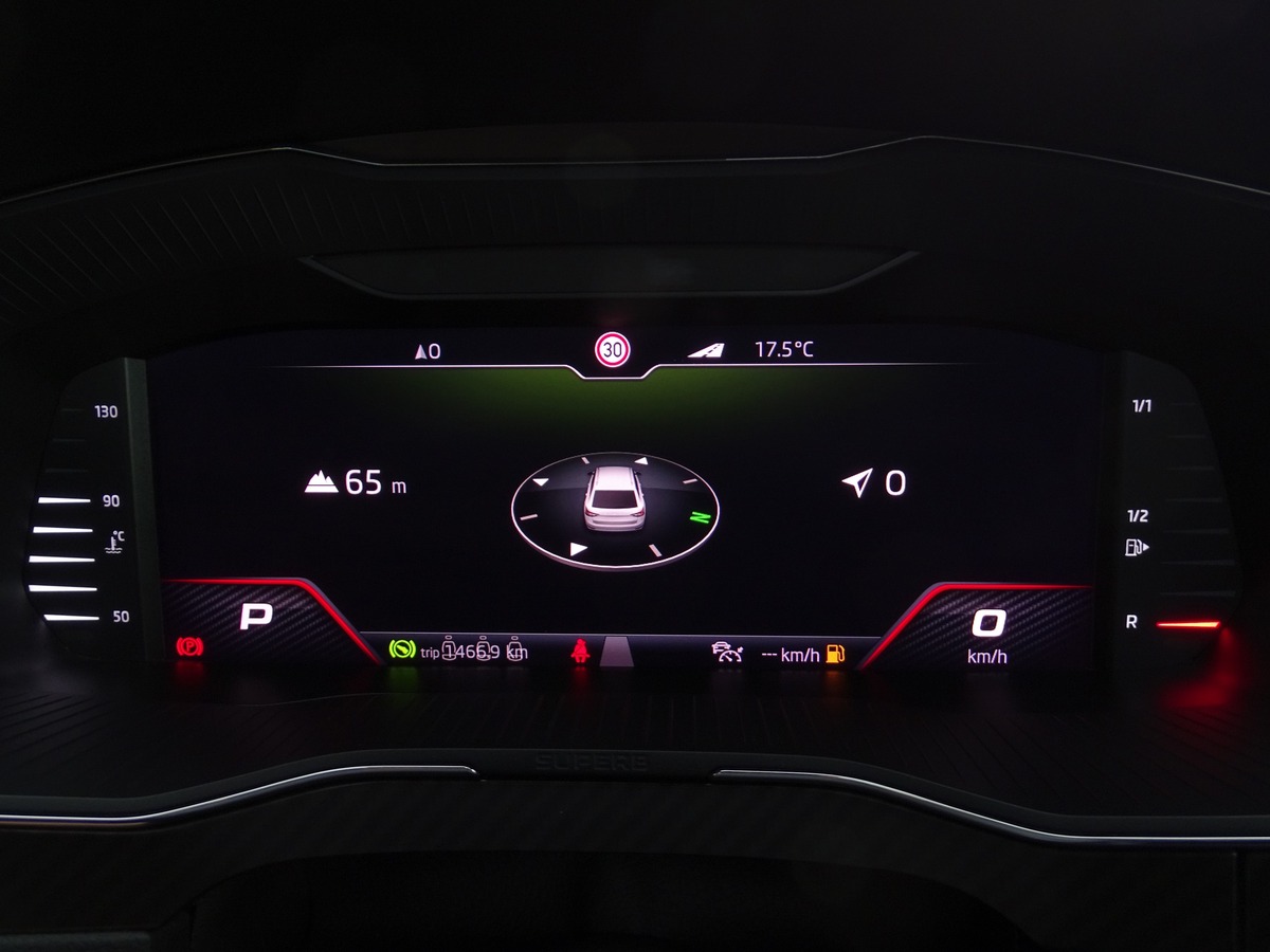 Skoda Superb III (2) COMBI 2.0 TDI 190 SCR SPORTLINE DSG7