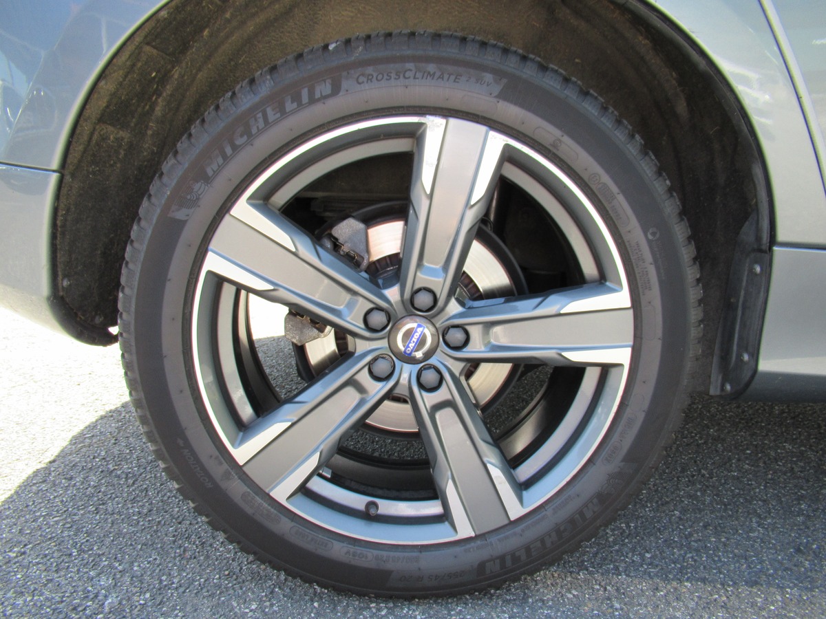 Volvo XC60 D4 2.0 190 INSCRIPTION Luxe Geartronic