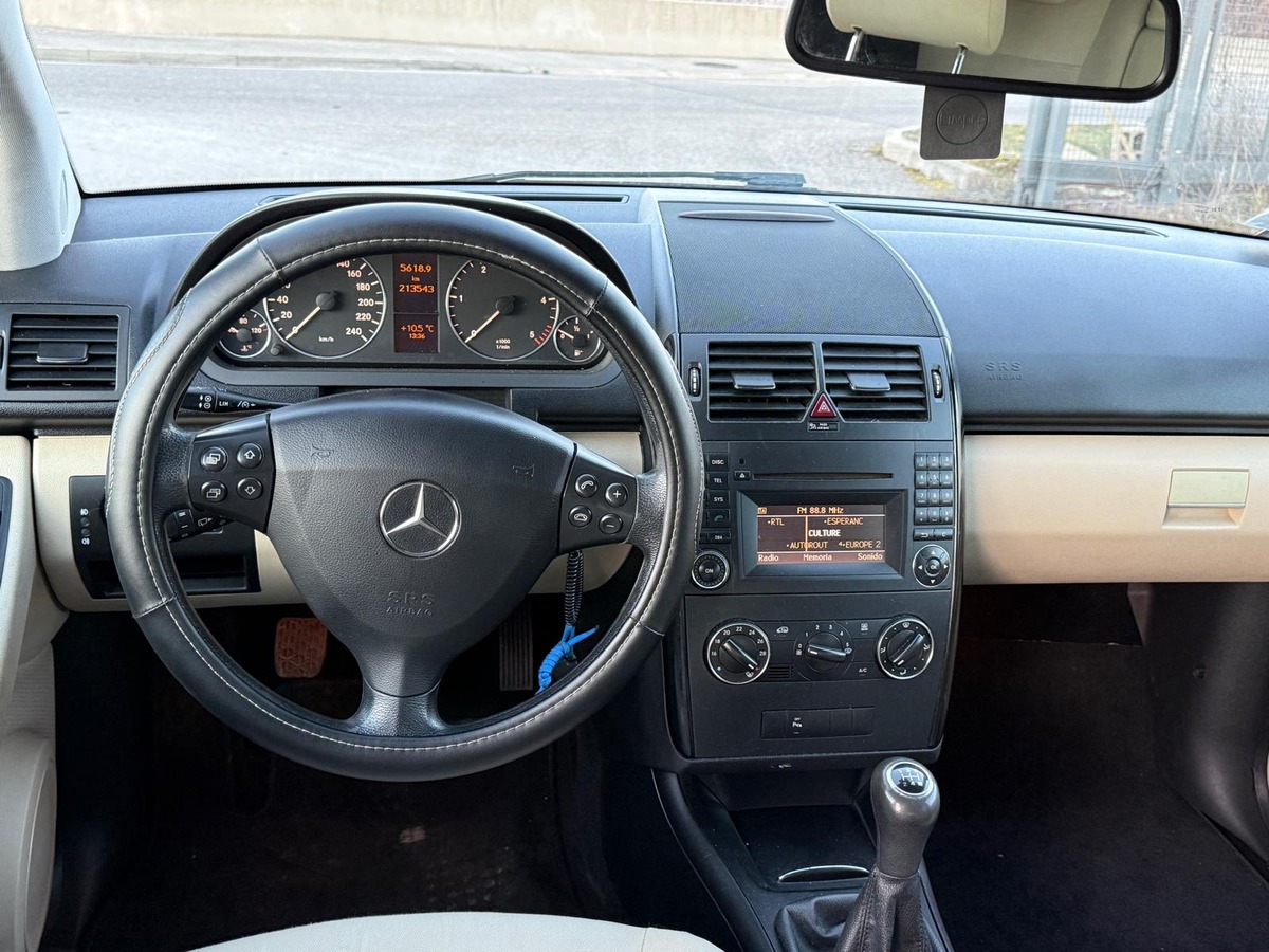 Mercedes-Benz Classe A W169 Phase 2 5P 160 CDi 2.0 CDi 82 cv
