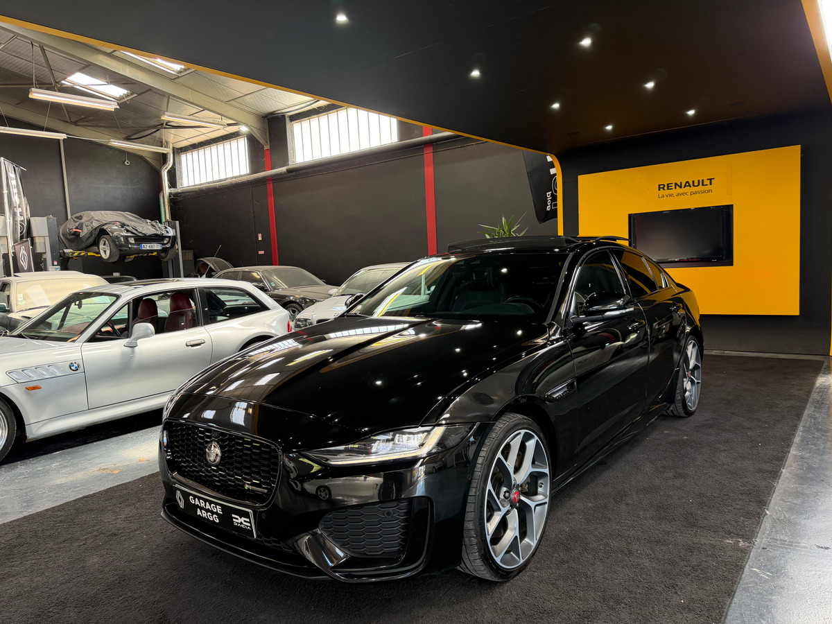 Jaguar XE