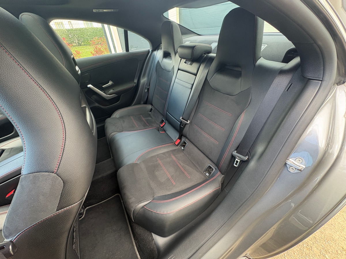 Mercedes Benz CLA 200 d AMG LINE