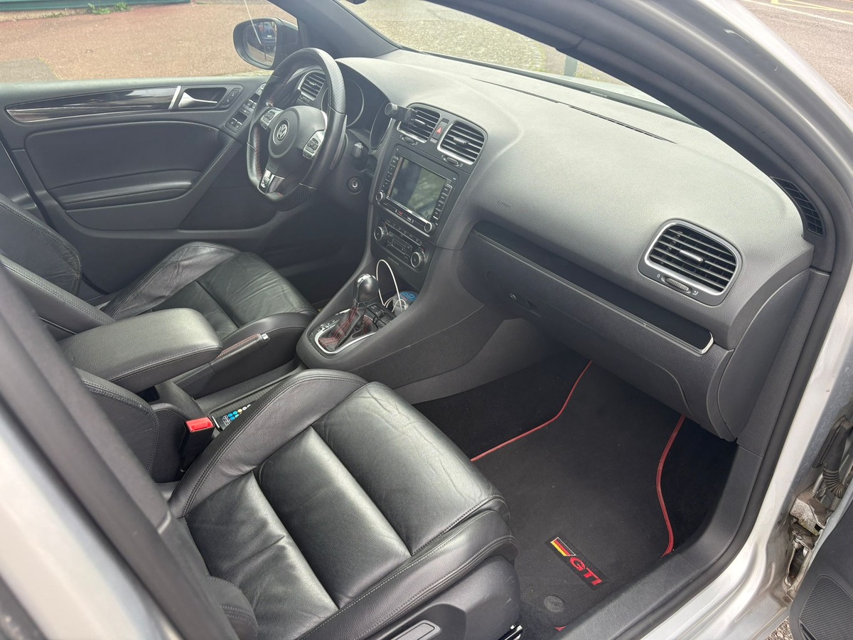 Volkswagen Golf GTI 6 phase 1 - 210 cv - DSG 7