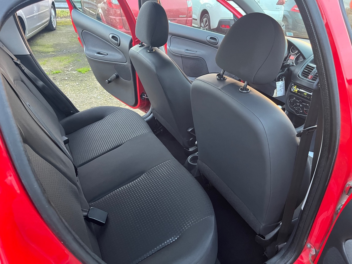 Peugeot 206 1.1