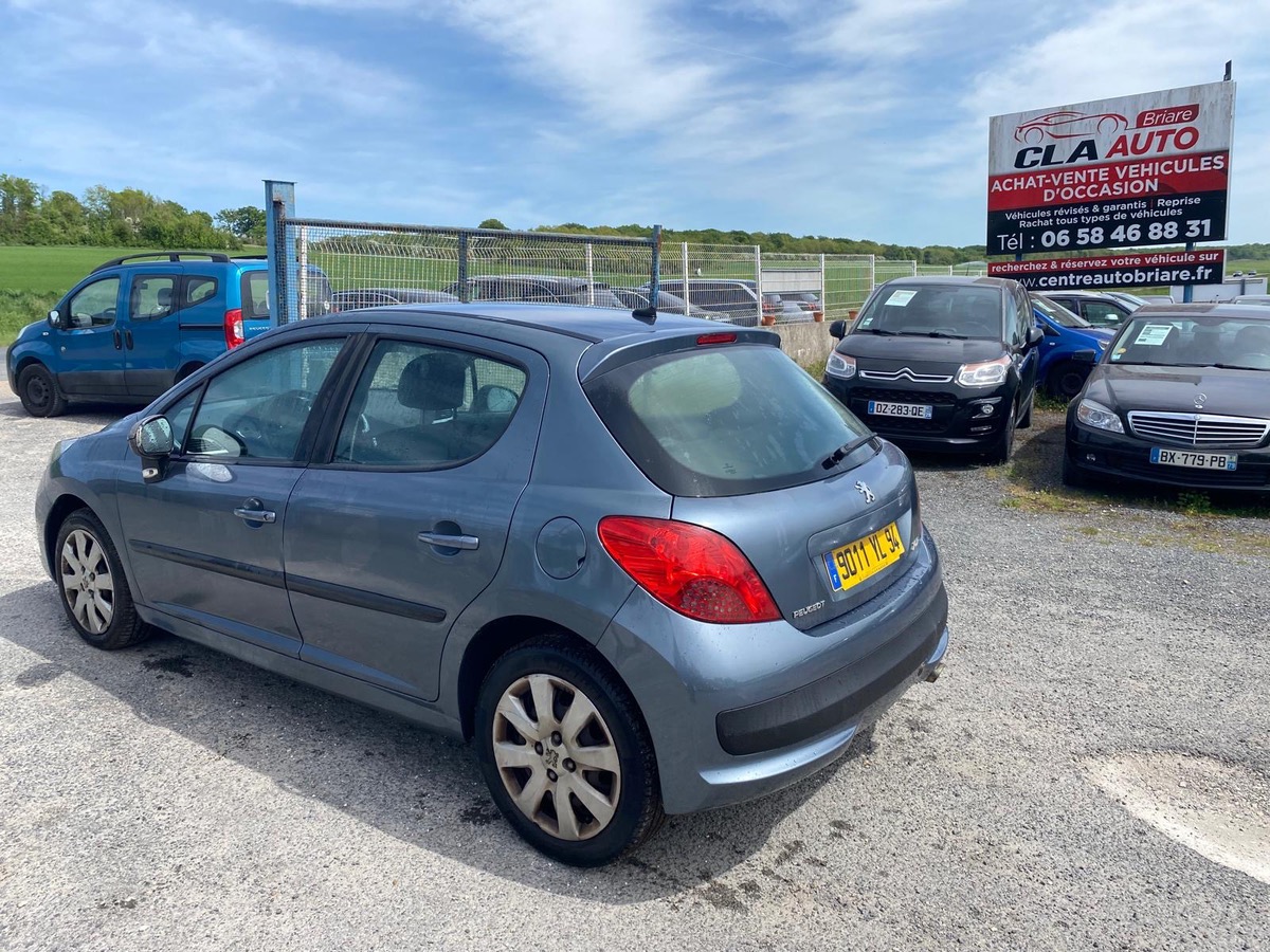 Peugeot 207 1.6 hdi 90cv 1ere main 244055km