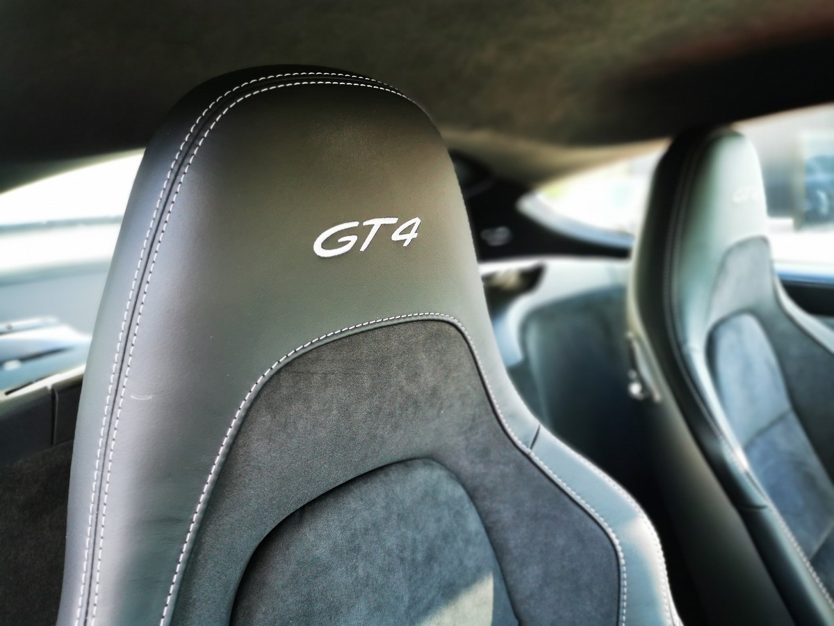 Porsche 718 CAYMAN GT4 4.0 420 FRANCE MECA i