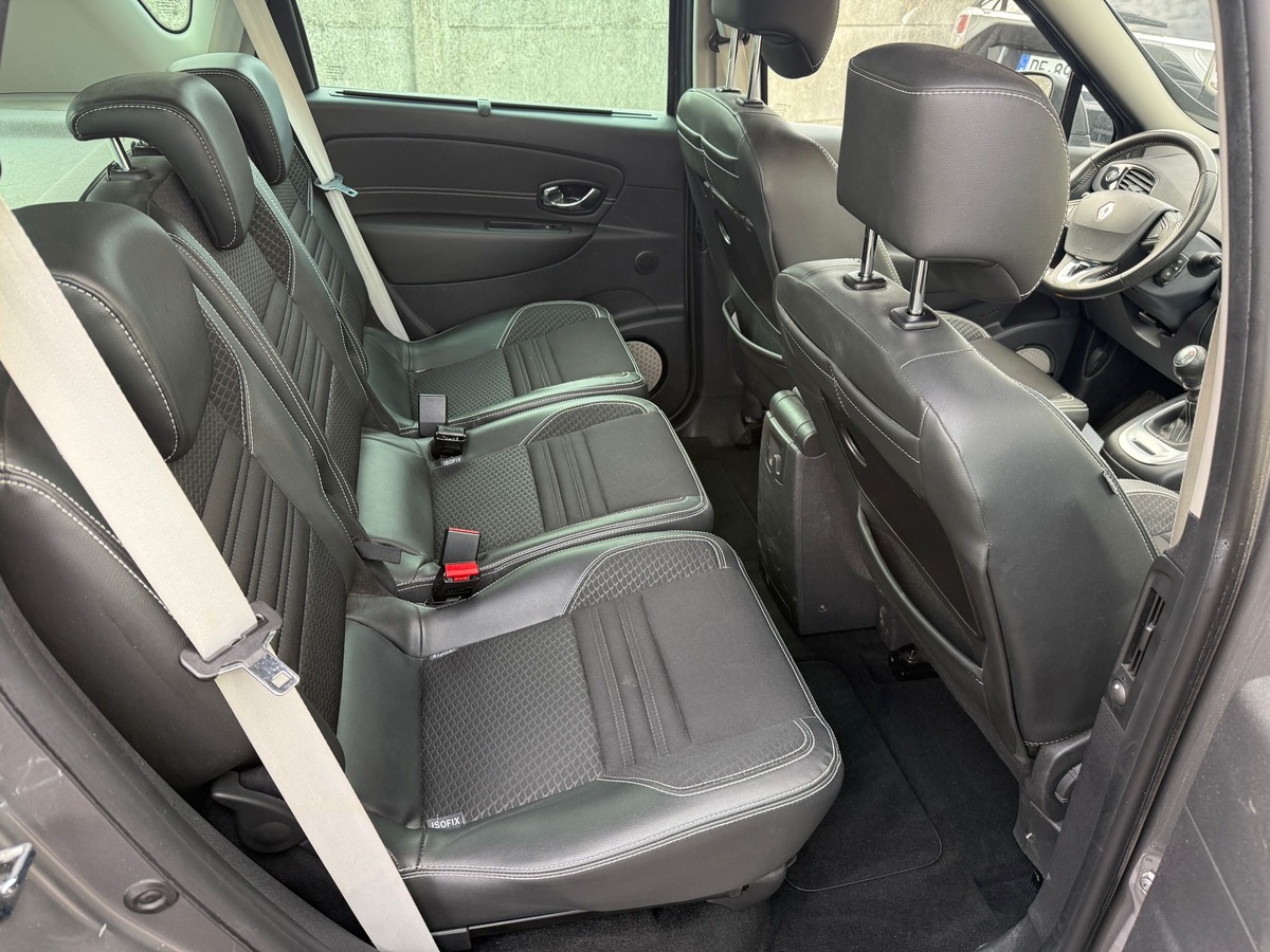 RENAULT Scenic 1.5 DCI 110 CV BOSE ÉDITION 1er main garantie 6 mois