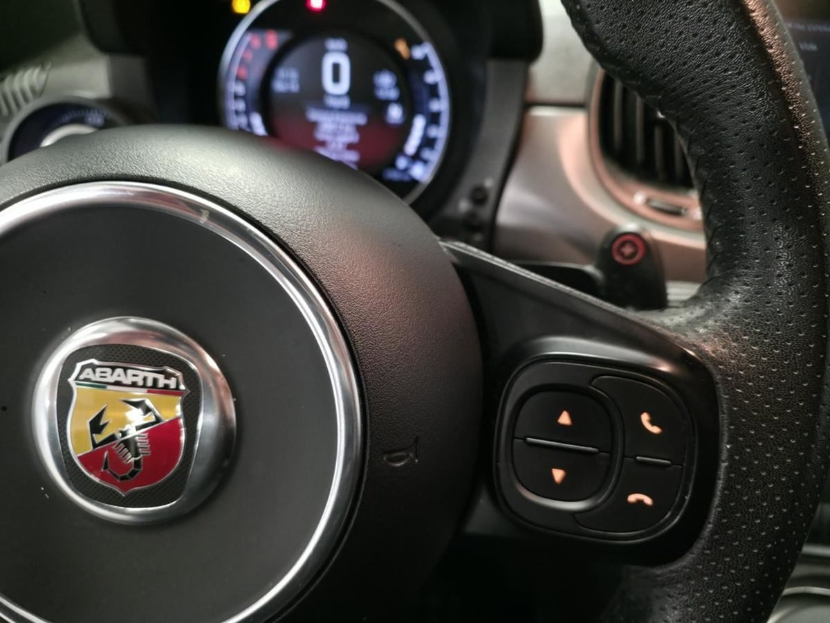 Abarth 500 1.4i 165 Abarth 595C Turismo | Ecran couleur | Mode Sport | Jantes en alliage 17"