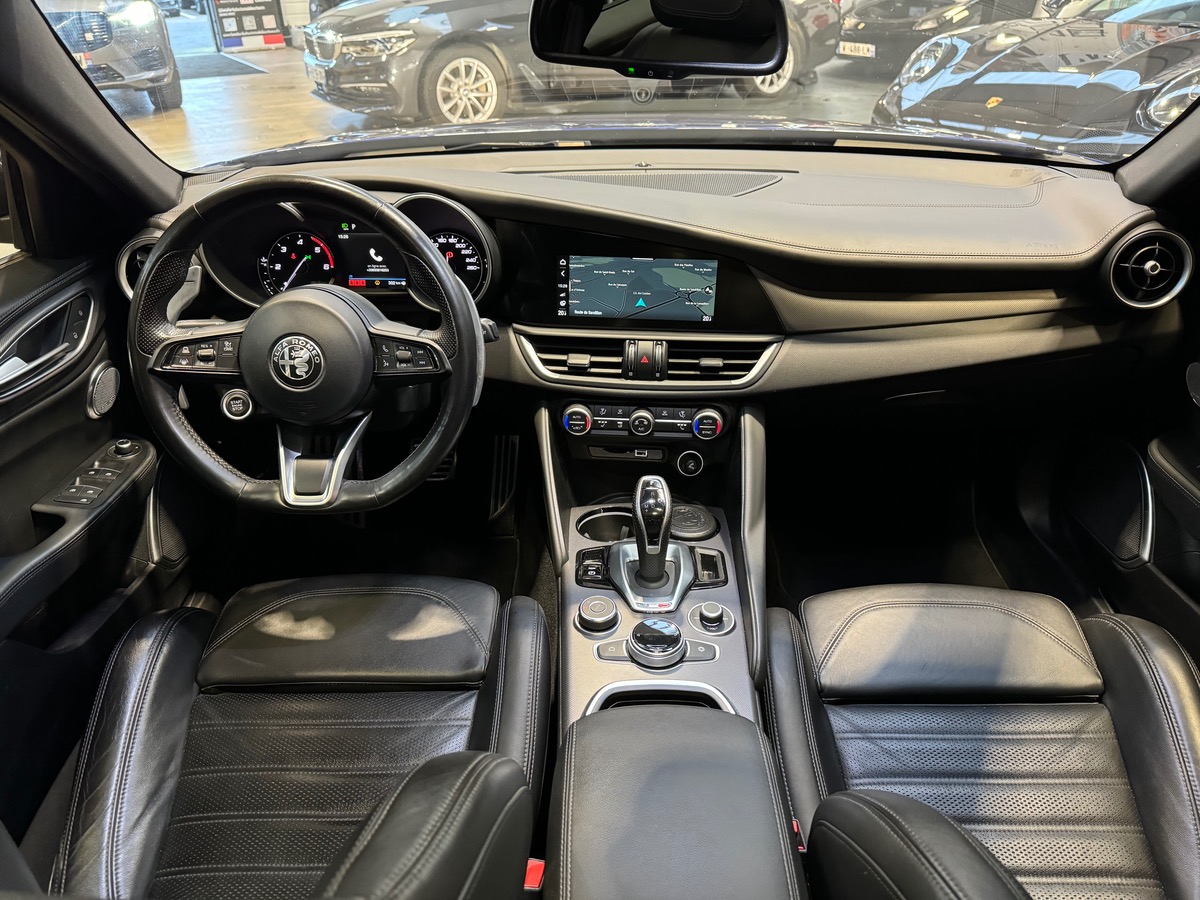 Alfa Romeo Giulia Q4 2.2 AT8 210CV VELOCE TOIT OUVRANT K