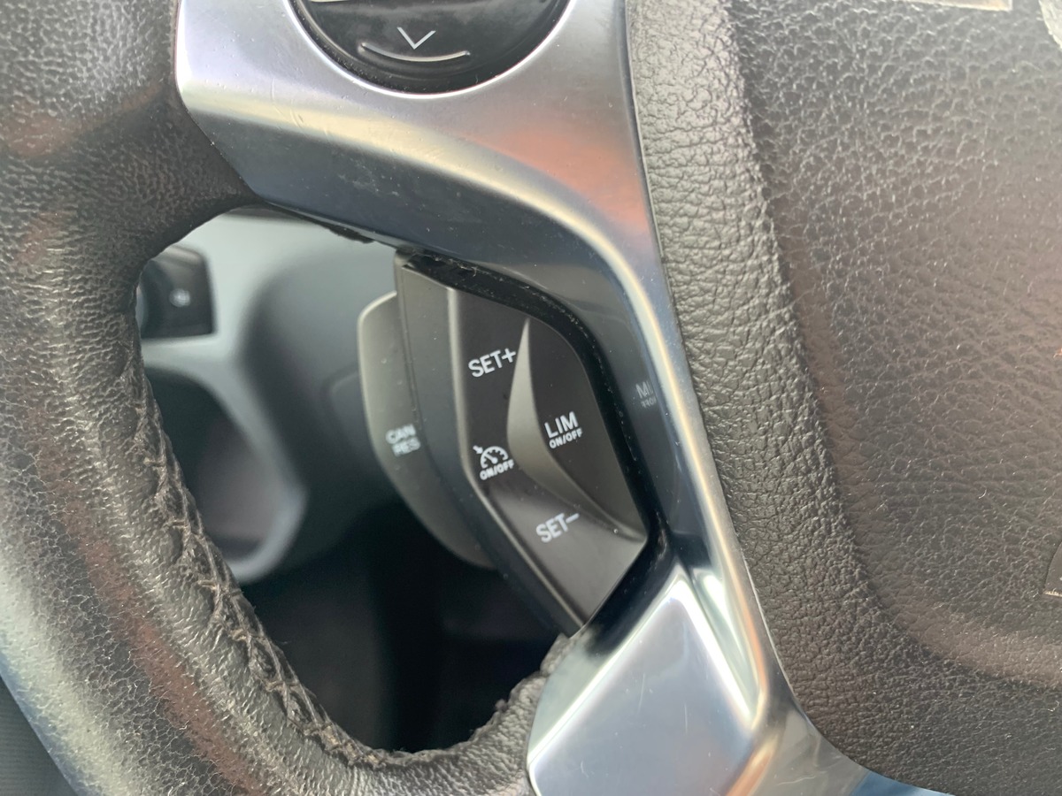 Ford TRANSIT 130 ch | Attelage | Régulateur de vitesse | Bluetooth | Plancher bois et latérale