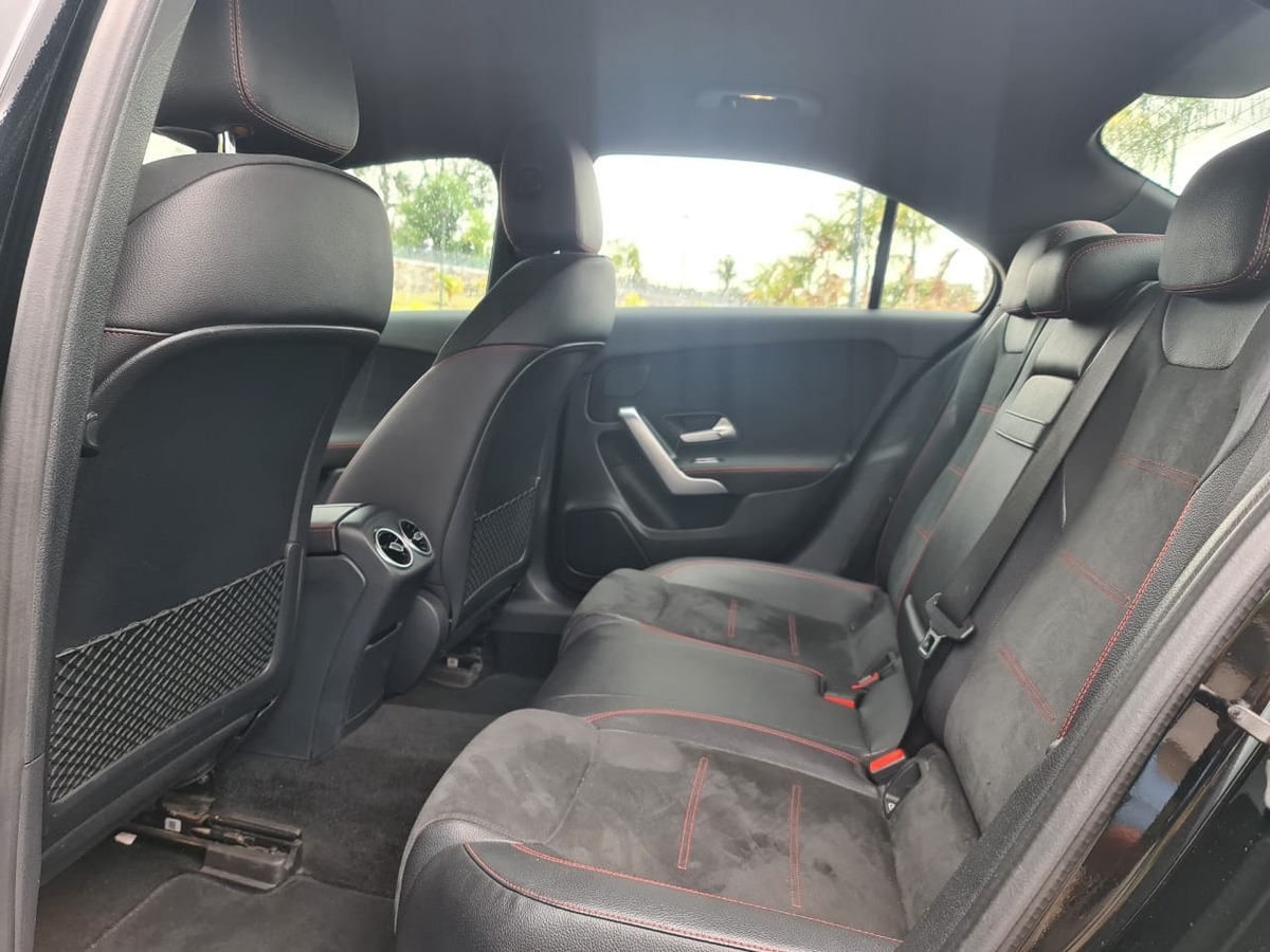 Mercedes-Benz Classe A A TROIS VOLUMES 1.5 A 180 D