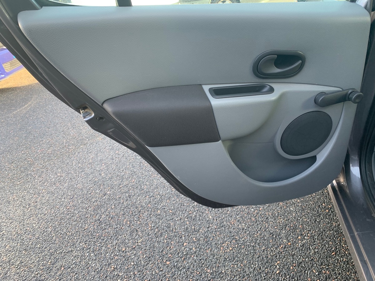 RENAULT Modus 75 ch | Dynamic | Climatisation | Roue de secours | Radio cd | Distribution  faite