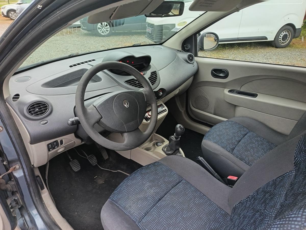 RENAULT Twingo 1.2 60 CH AUTHENTIQUE