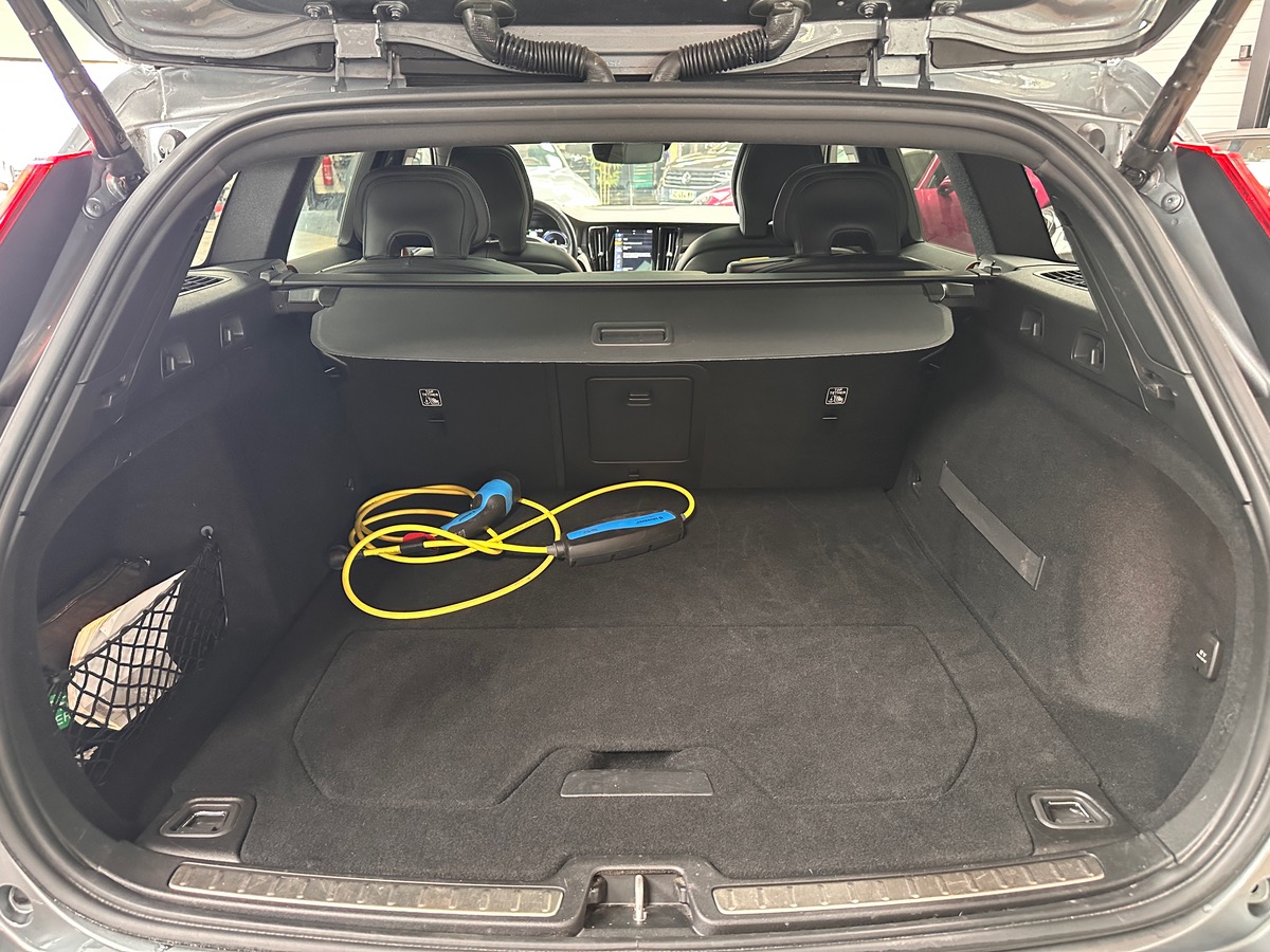 Volvo V60 T8 AWD 318 + 87ch Polestar Enginereed Geartronic - 1ère Main - Suivi Complet