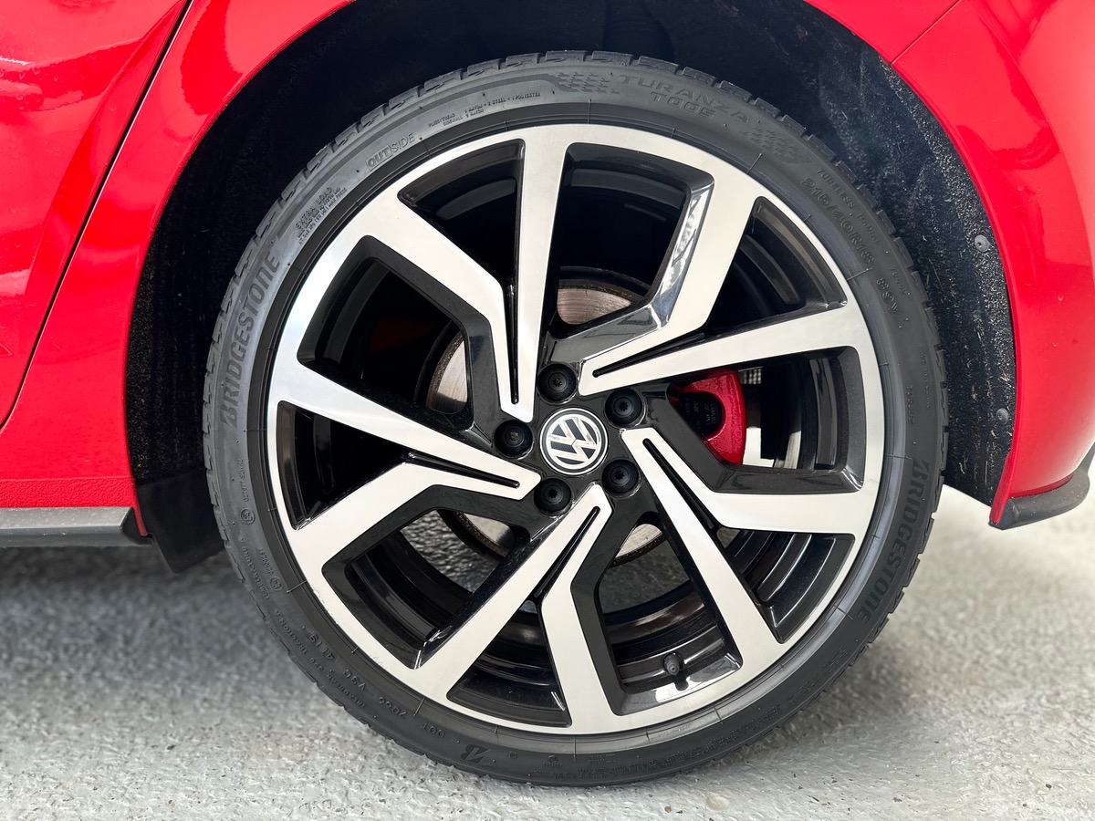 Volkswagen Polo VI GTI 2.0 TSI 200cv DSG6