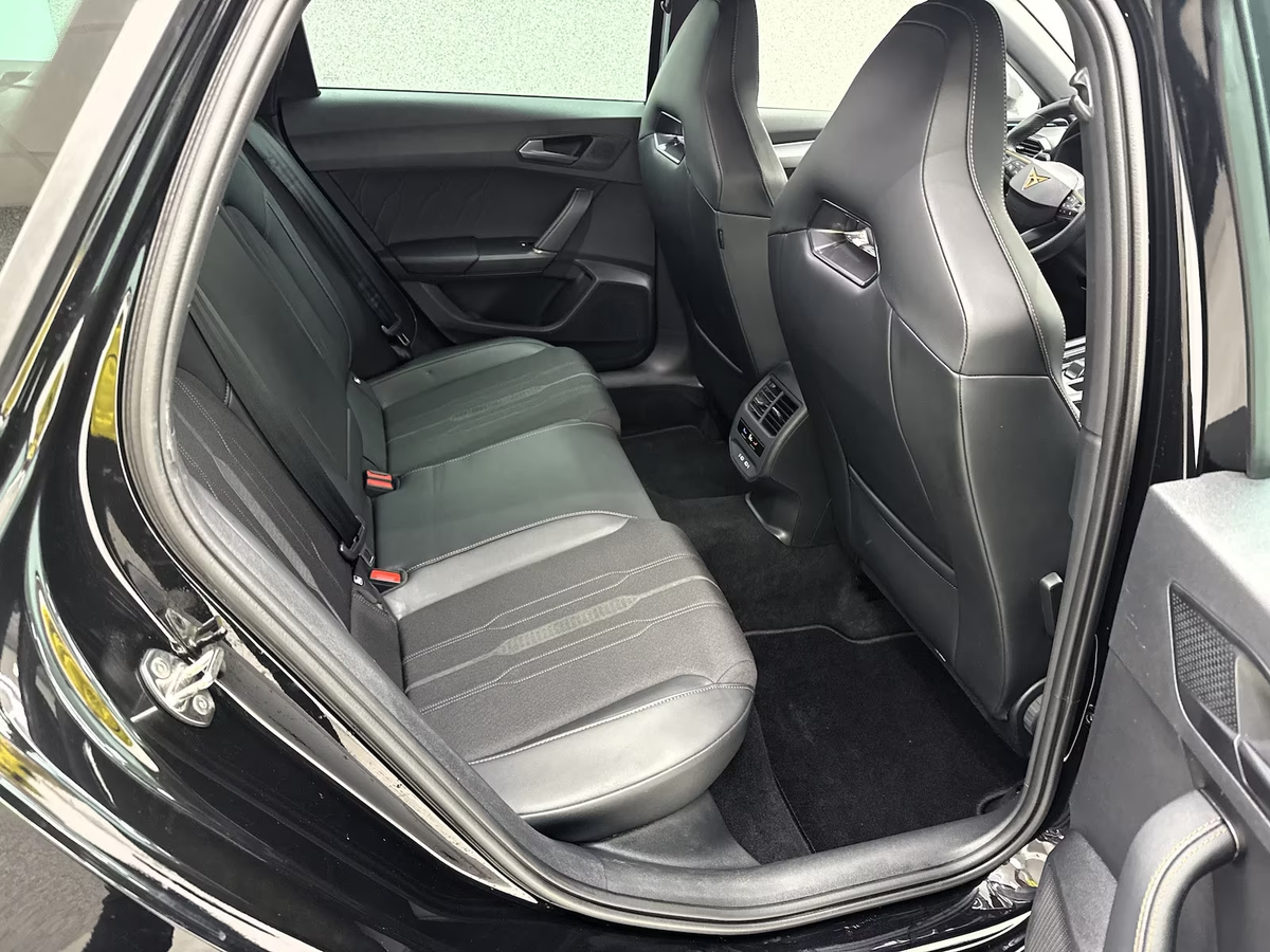 Cupra Leon ST 1.4 e-Hybrid 204ch V DSG6/Beats/Matrix/Pack Drive XL