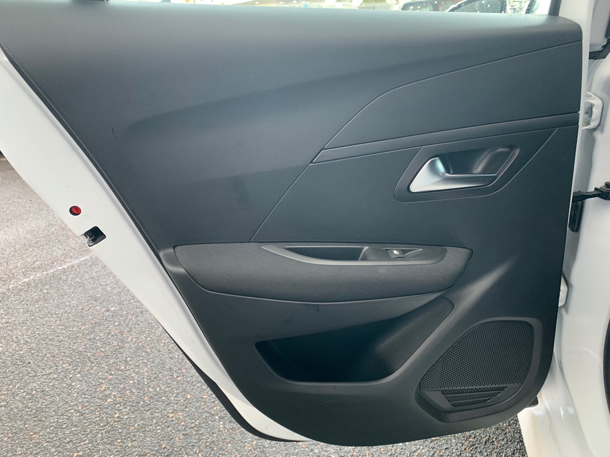 Peugeot 208 100 ch | Active | Aide stationnement arrière | Sièges avant chauffants | Écran tactile