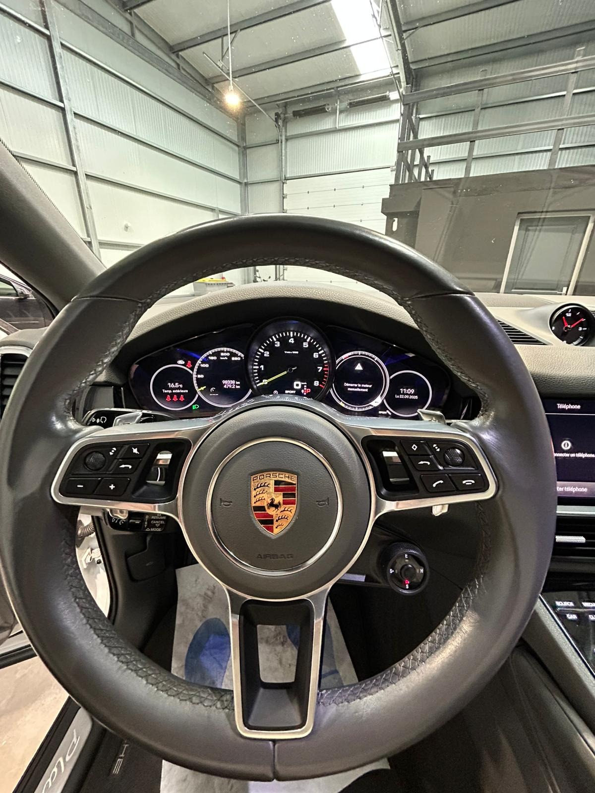 Porsche Cayenne E-Hybrid Coupé Platinum Edition 462 Chevaux