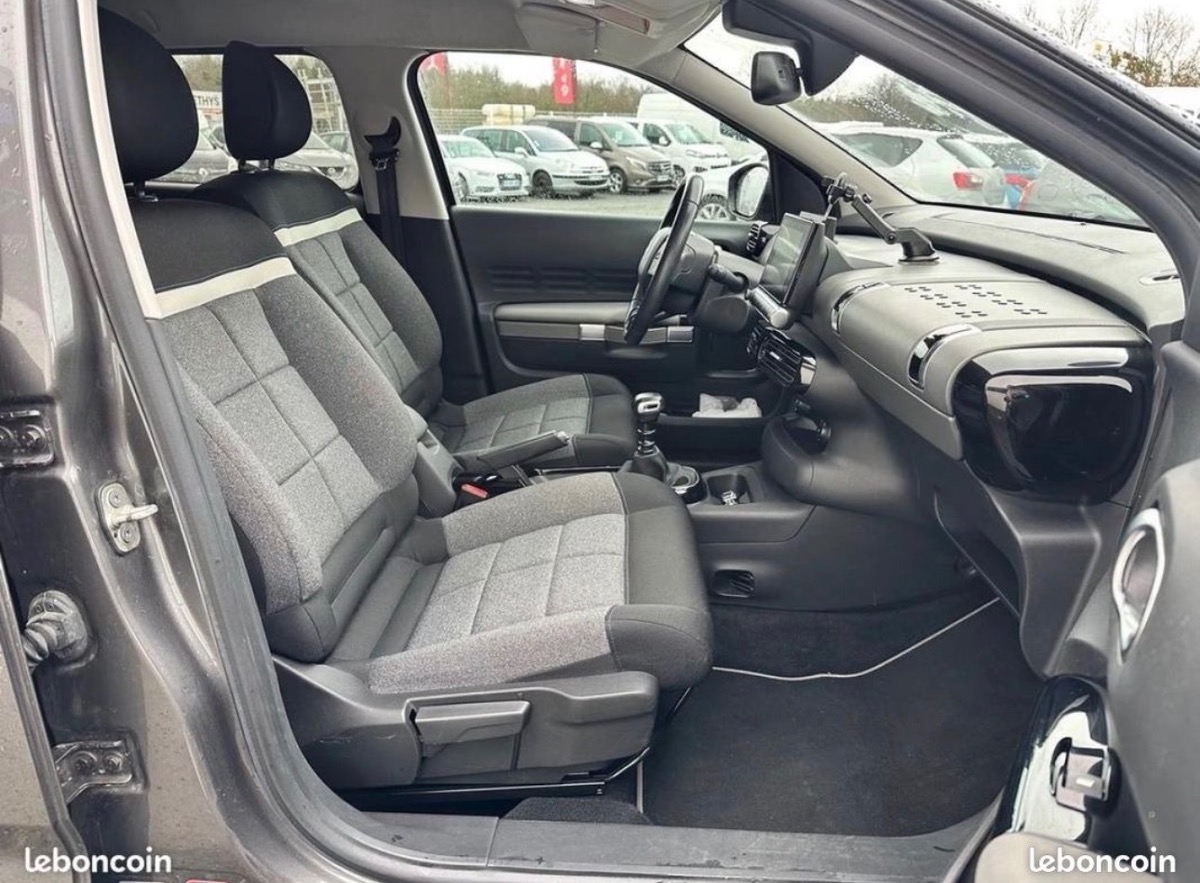 Citroën C4 Cactus PURETECH 110 CV S&S BVM6 SHINE EDITION GARANTIE CONSTRUCTEUR
