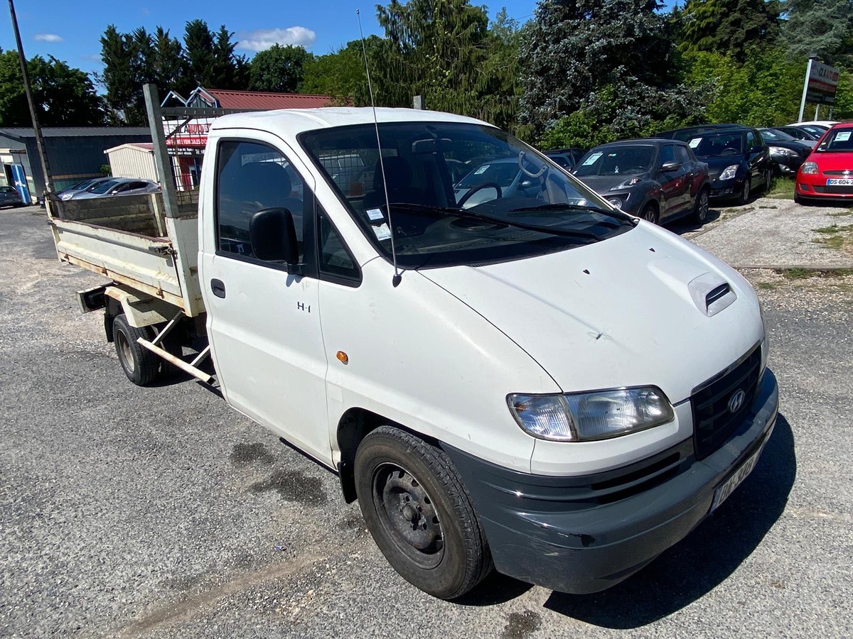 Hyundai DIVERS H200 benne 2.5 td 100cv / roue jumelées
